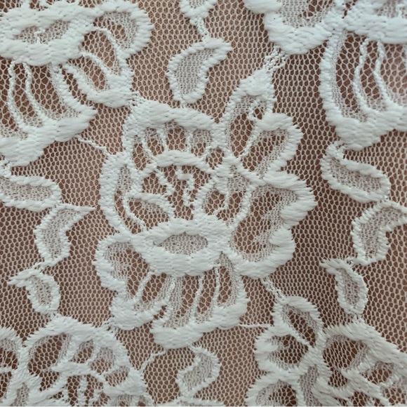 PROM? 😍 NWT White Floral Lace Halter Gown Beaded Belt Juniors 5 Nude Lining - Picture 2 of 16